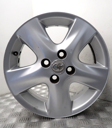 Toyota yaris mk2 silver - mk2, 15"