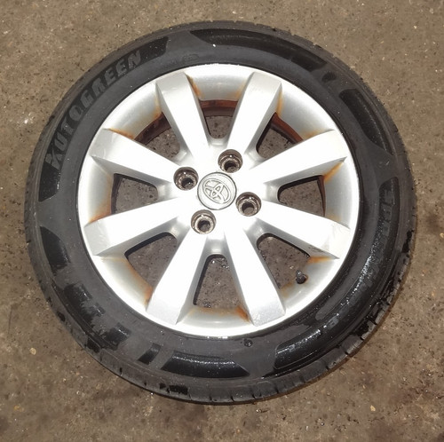Toyota yaris mk2 alloy - toyota,