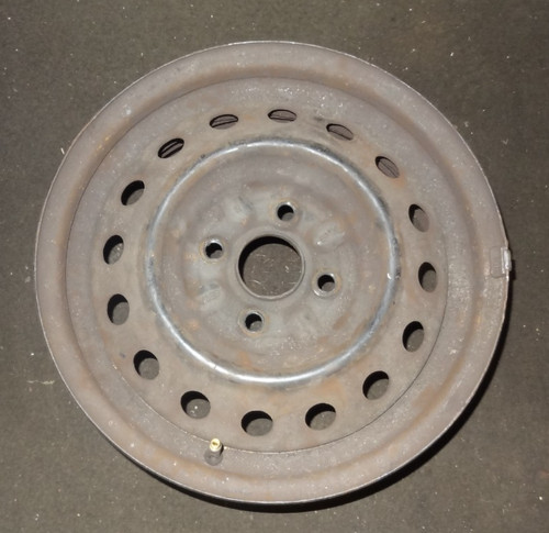 Toyota yaris wheel rim - toyota,