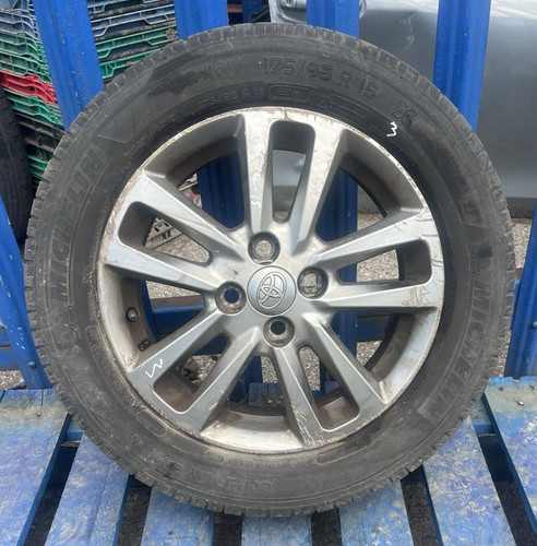 Toyota yaris icon mk3 2014 - -,