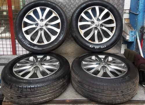 Toyota yaris 15 16 - toyota,