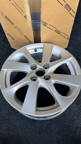 Genuine toyota alloy wheel - toyota,